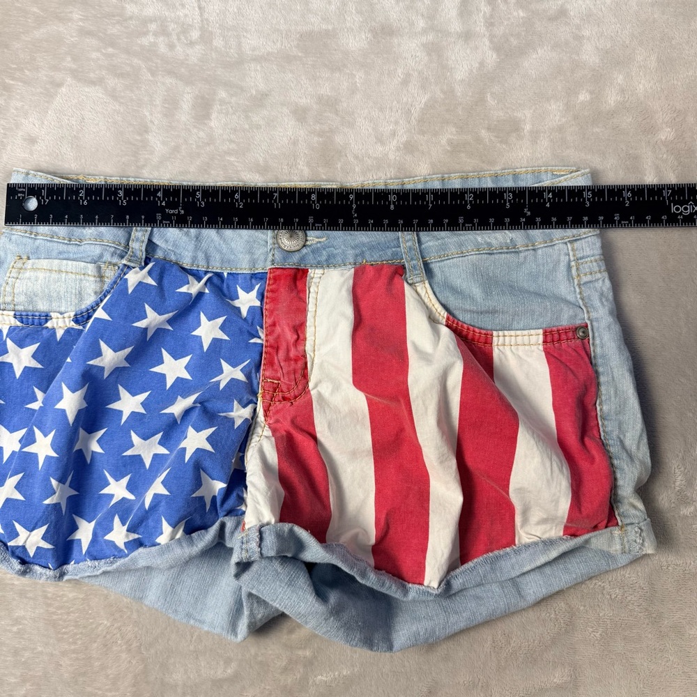 Y2K L.e.i Ashley Low Rise Betty American Flag Denim Shorts – Size 9 - Picture 6 of 8